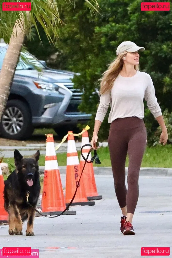 Gisele Bündchen Onlyfans Photo Gallery 