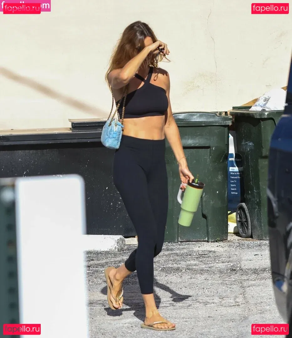 Gisele Bündchen Onlyfans Photo Gallery 