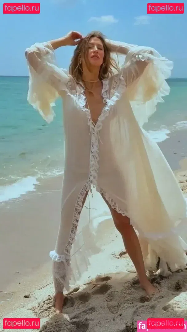 Gisele Bündchen Onlyfans Photo Gallery 