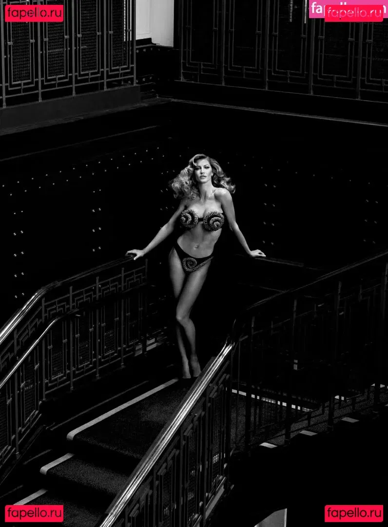 Gisele Bündchen Onlyfans Photo Gallery 