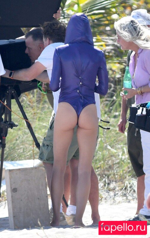 Gisele Bündchen Onlyfans Photo Gallery 