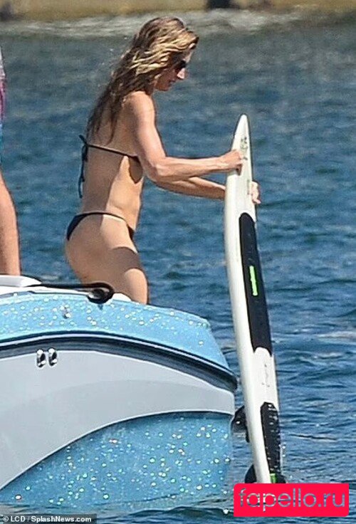 Gisele Bündchen Onlyfans Photo Gallery 