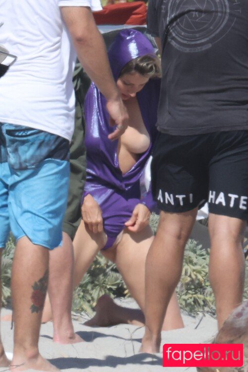 Gisele Bündchen Onlyfans Photo Gallery 