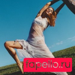 Gisele Bündchen Onlyfans Photo Gallery 