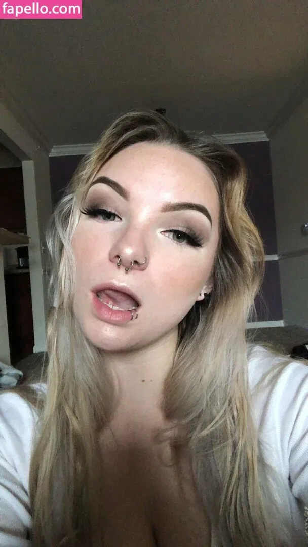 Donna Loli Onlyfans Photo Gallery 