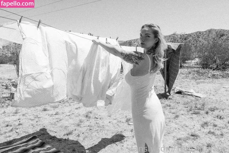 Donna Loli Onlyfans Photo Gallery 