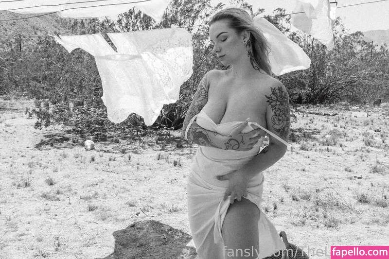 Donna Loli Onlyfans Photo Gallery 