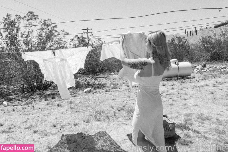 Donna Loli Onlyfans Photo Gallery 