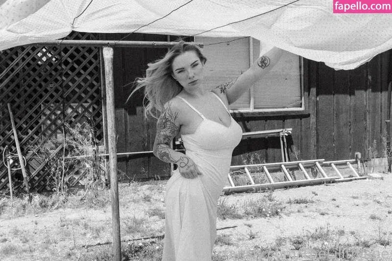 Donna Loli Onlyfans Photo Gallery 