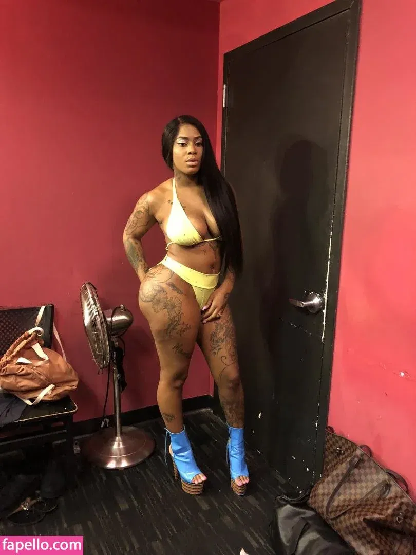 PrettyKezzy202 Onlyfans Photo Gallery 
