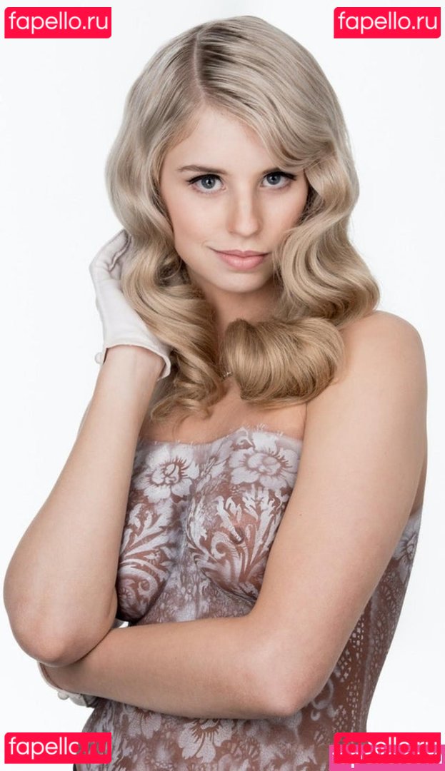 Berticuss / Britnyellen / biancasotelo14 Onlyfans Photo Gallery 