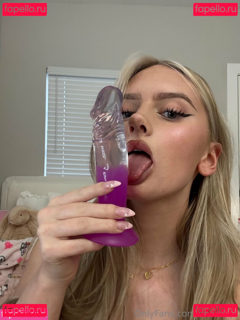 Anna Kopf / annak_.2 / annakopf Onlyfans Photo Gallery 