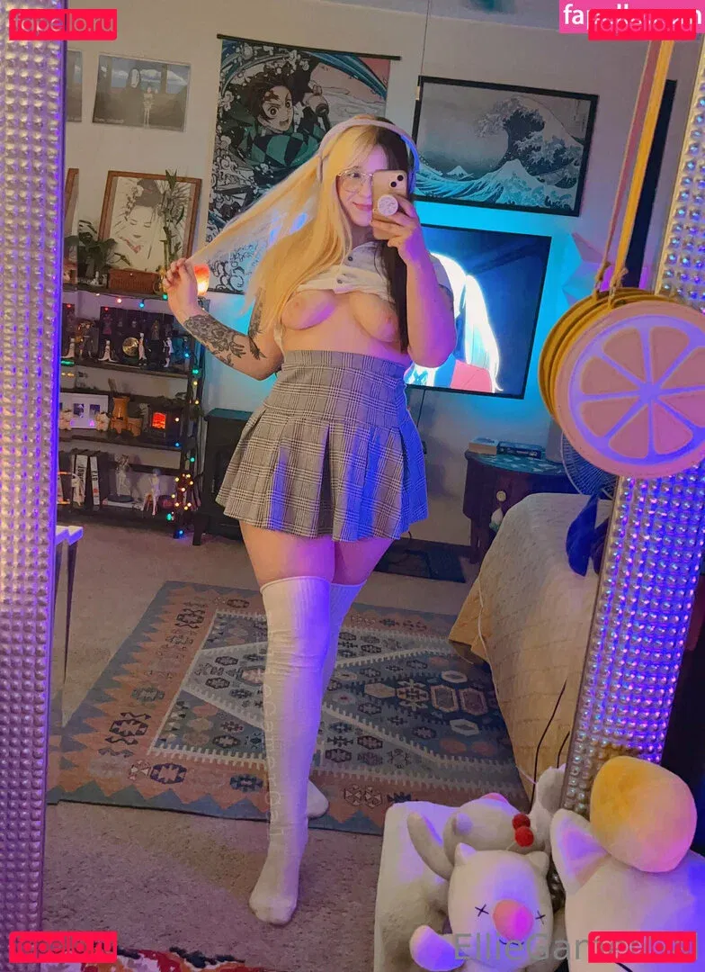 EllieGamerGal Onlyfans Photo Gallery 