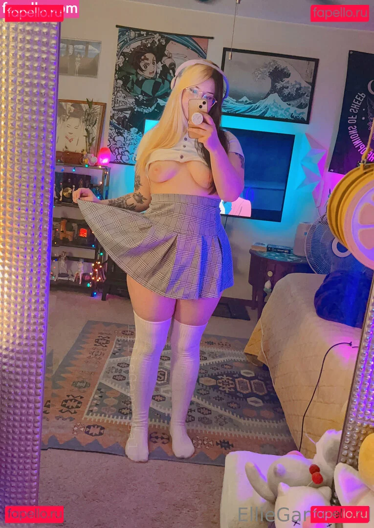 EllieGamerGal Onlyfans Photo Gallery 