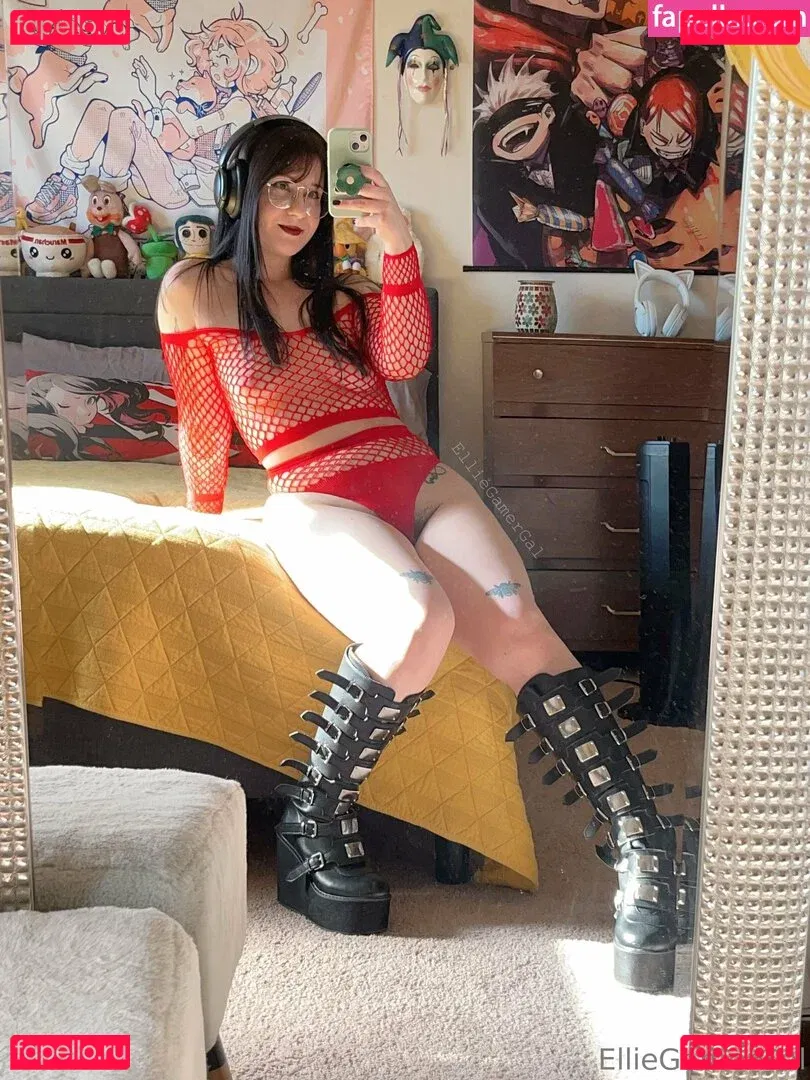 EllieGamerGal Onlyfans Photo Gallery 