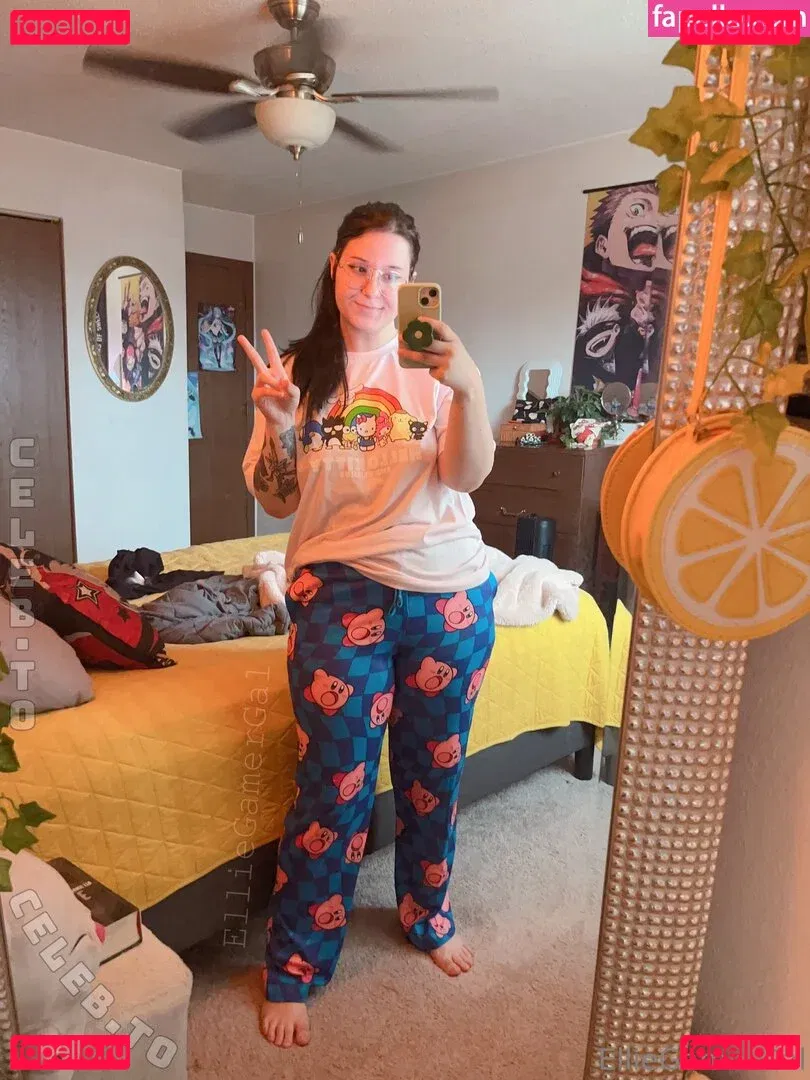 EllieGamerGal Onlyfans Photo Gallery 