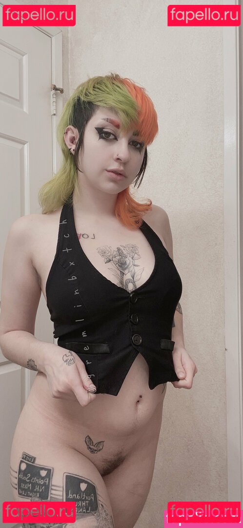 Gremlinbxtch / gremlincxnt Nude Onlyfans Photo 12