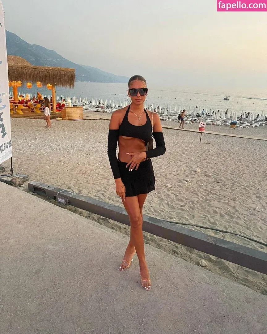 Kyia Peters Basildon Onlyfans Photo Gallery 