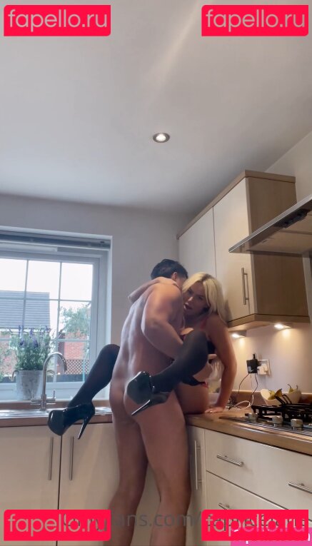 Caprice Jane / caprice_jane / capricejane / jane.kwin Onlyfans Photo Gallery 