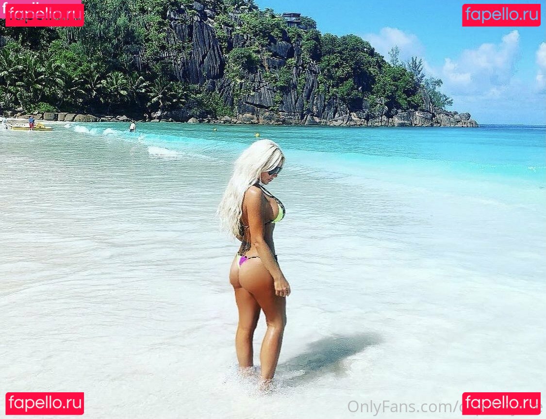 Caprice Jane / caprice_jane / capricejane / jane.kwin Onlyfans Photo Gallery 