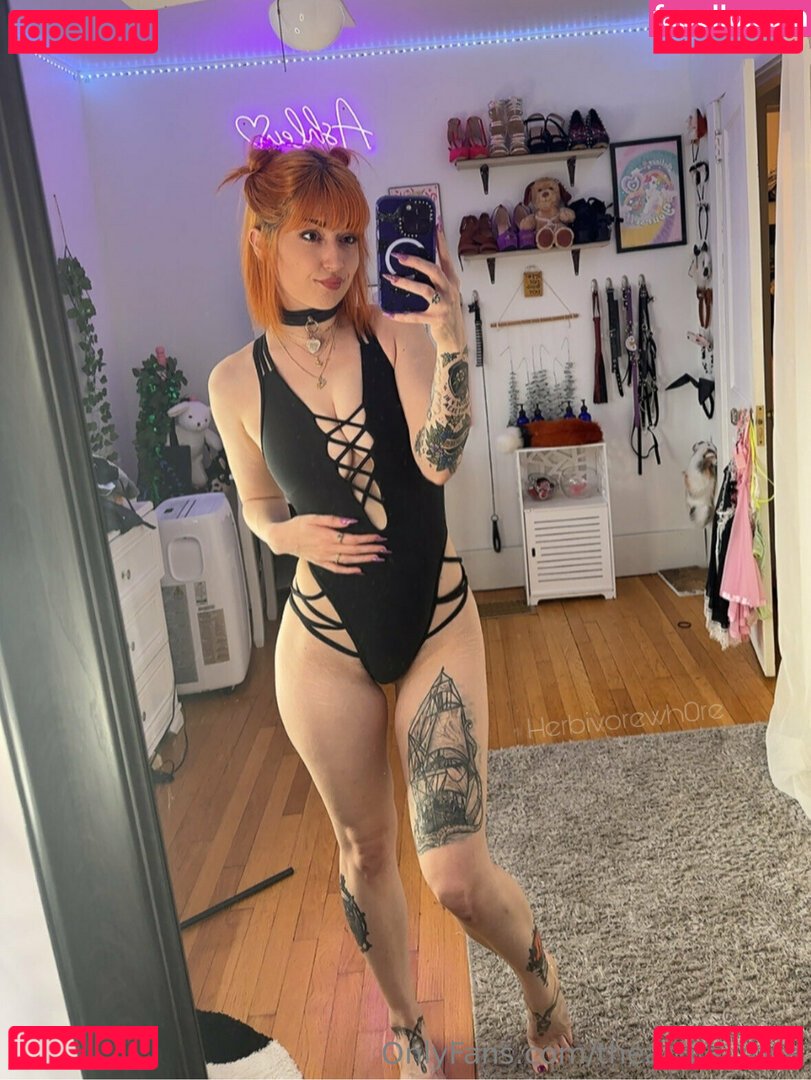 theashleyrose / theashleyrose__ Onlyfans Photo Gallery 