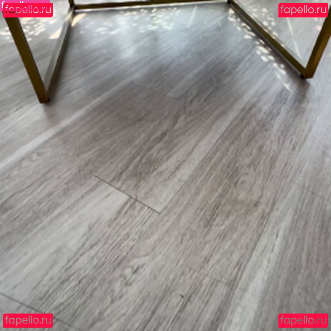 AlexandraQosTV / Alexandraqos / alexandra.qos Onlyfans Photo Gallery 