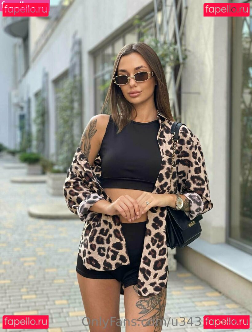 connie_roy / connieroy51 Onlyfans Photo Gallery 