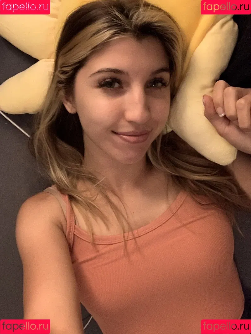 FrivolousFox ASMR Onlyfans Photo Gallery 