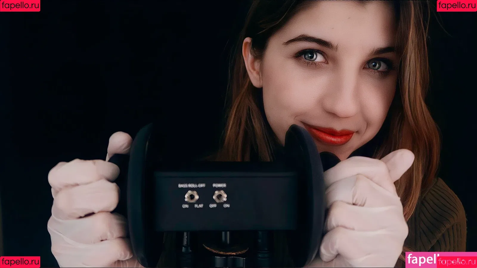 FrivolousFox ASMR Onlyfans Photo Gallery 