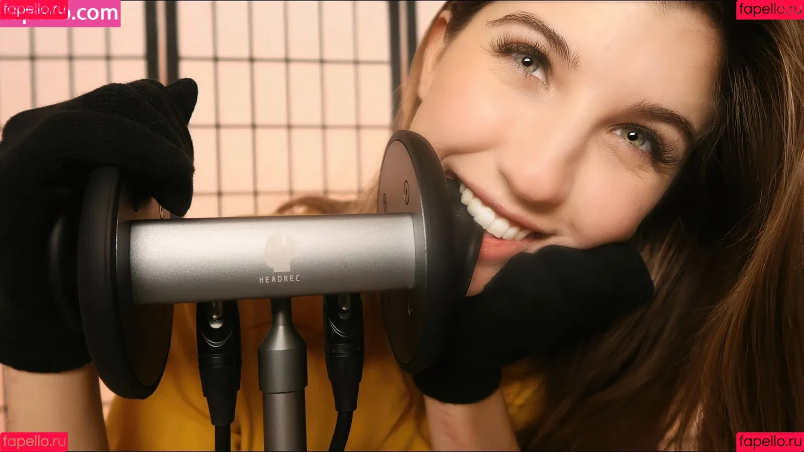 FrivolousFox ASMR Onlyfans Photo Gallery 