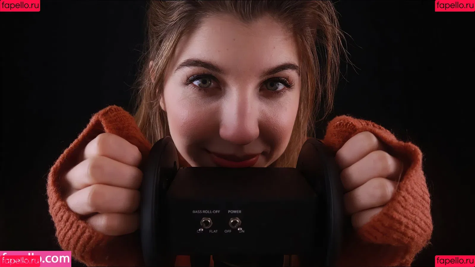 FrivolousFox ASMR Onlyfans Photo Gallery 
