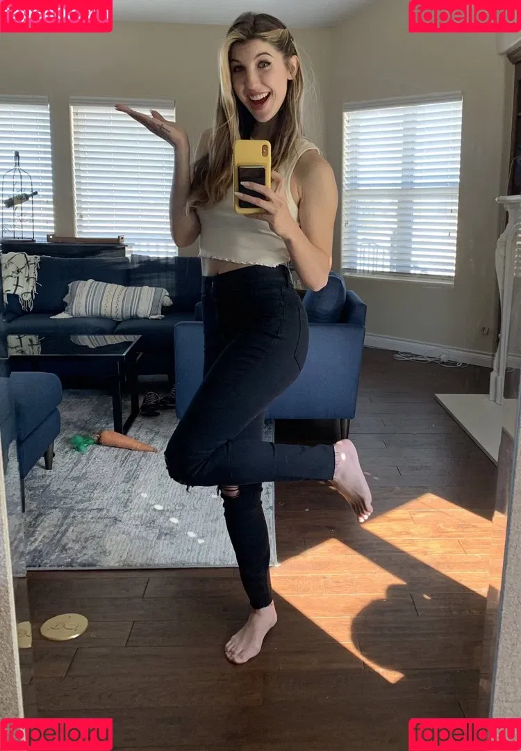 FrivolousFox ASMR Onlyfans Photo Gallery 