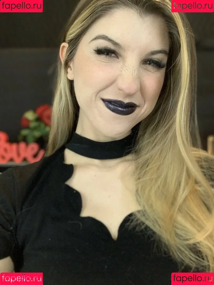 FrivolousFox ASMR Onlyfans Photo Gallery 