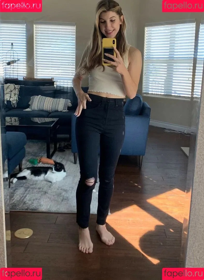 FrivolousFox ASMR Onlyfans Photo Gallery 