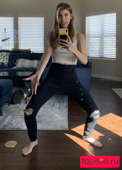 FrivolousFox ASMR Onlyfans Photo Gallery 