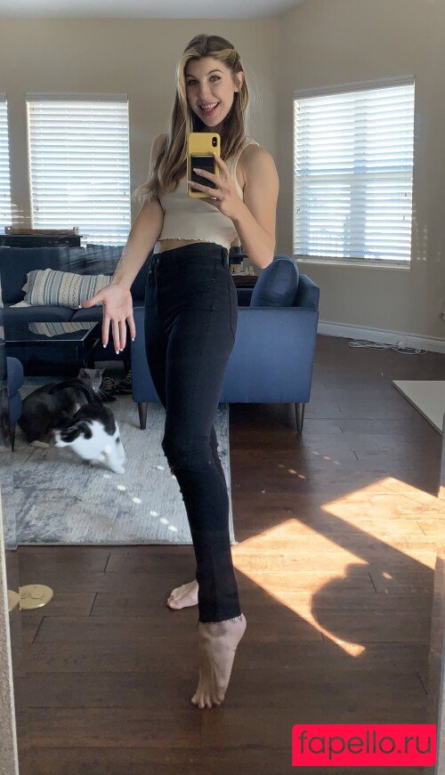 FrivolousFox ASMR Onlyfans Photo Gallery 