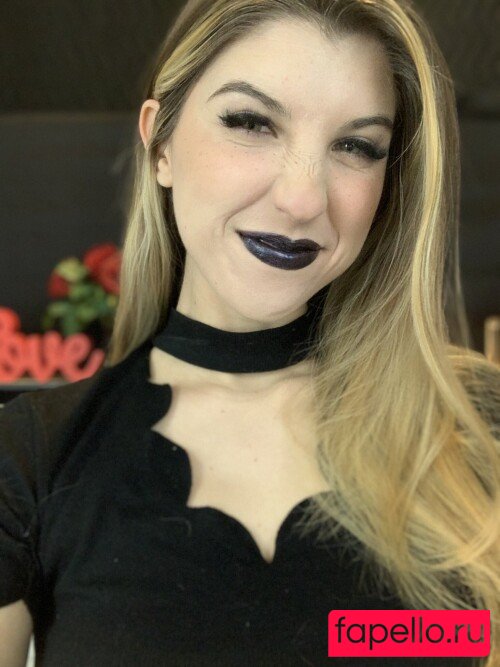 FrivolousFox ASMR Onlyfans Photo Gallery 