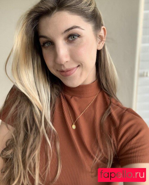 FrivolousFox ASMR Onlyfans Photo Gallery 