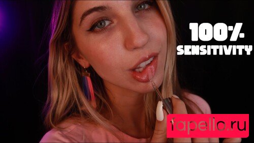 FrivolousFox ASMR Onlyfans Photo Gallery 