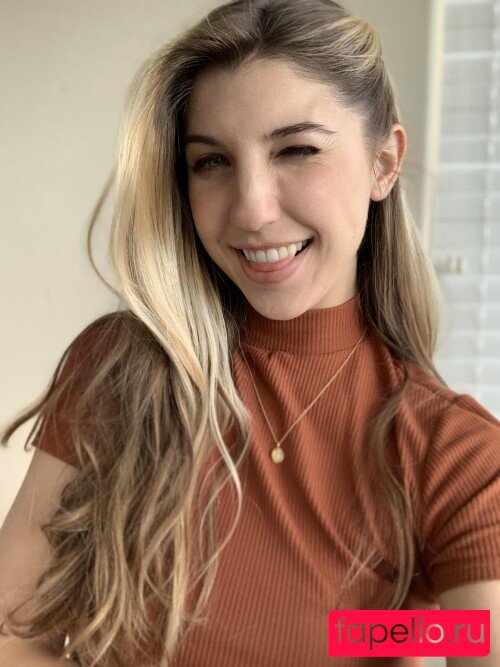 FrivolousFox ASMR Onlyfans Photo Gallery 