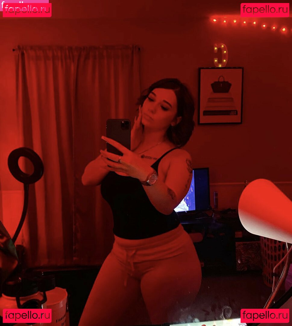 Caiden / Caiiden / Caiidenn / caicaii Onlyfans Photo Gallery 