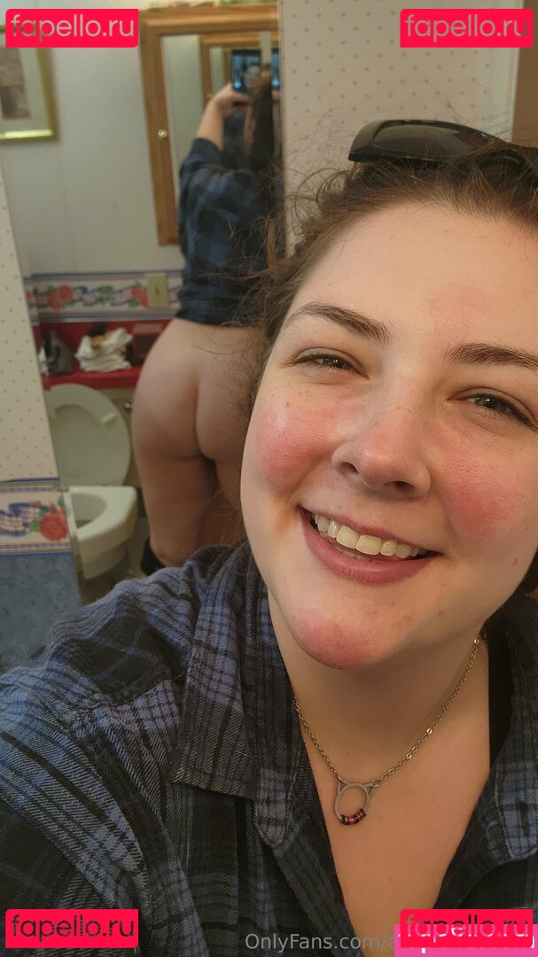 adoseofdiffrent / kandiilland Nude Onlyfans Photo 32