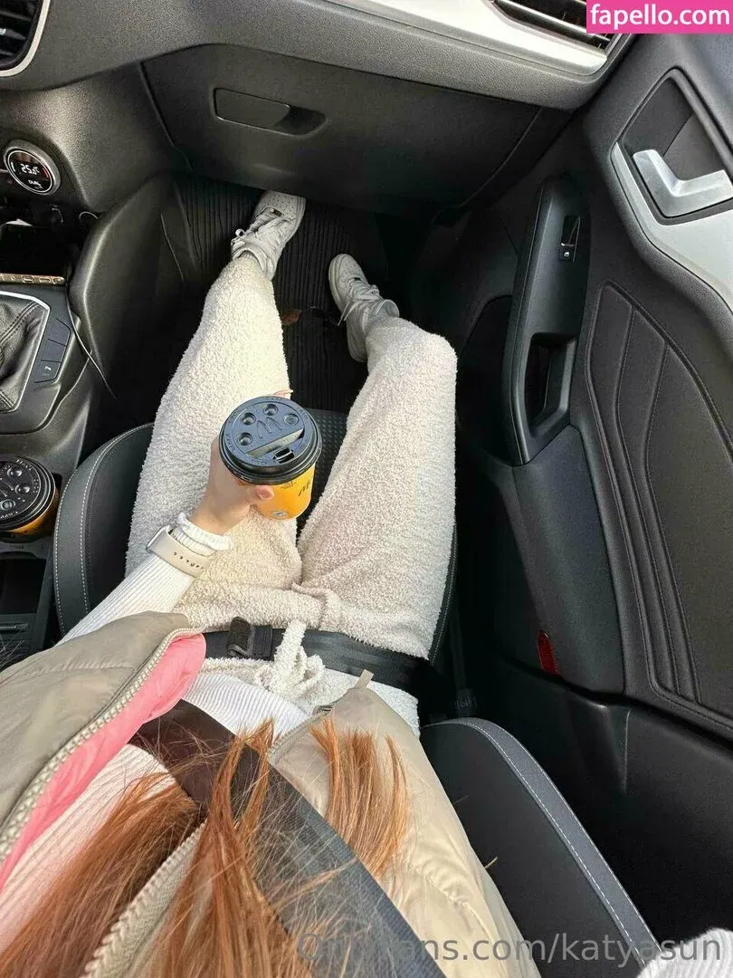 katyasun Onlyfans Photo Gallery 