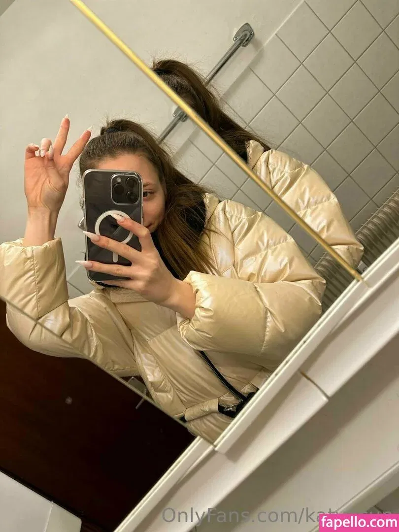 katyasun Onlyfans Photo Gallery 