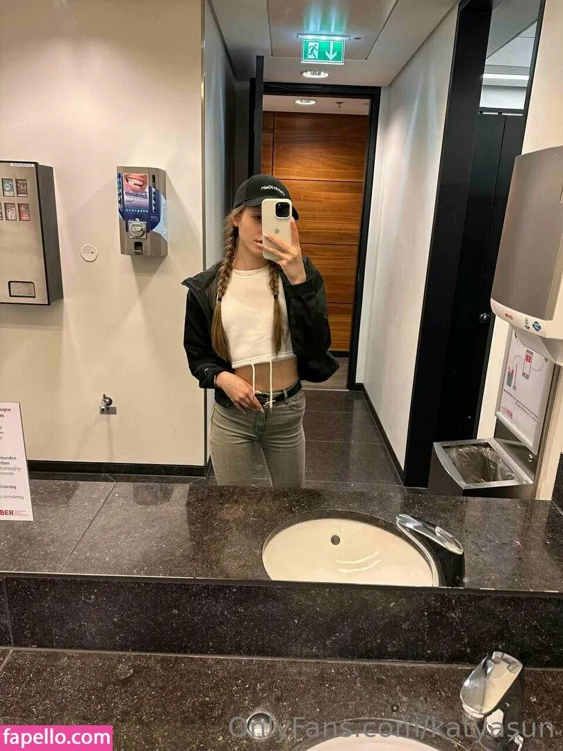 katyasun Onlyfans Photo Gallery 