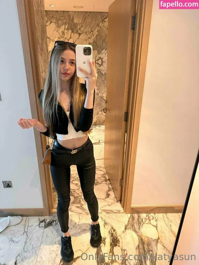katyasun Onlyfans Photo Gallery 