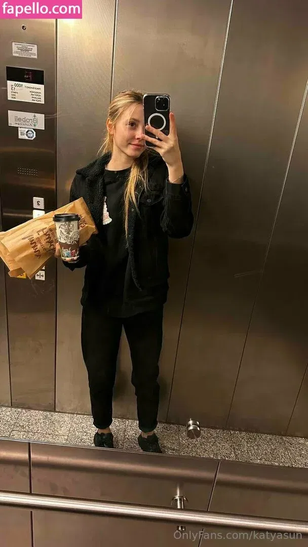 katyasun Onlyfans Photo Gallery 