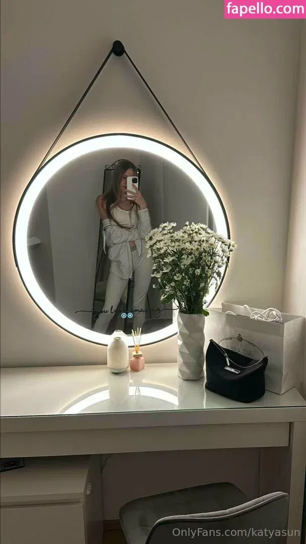 katyasun Onlyfans Photo Gallery 