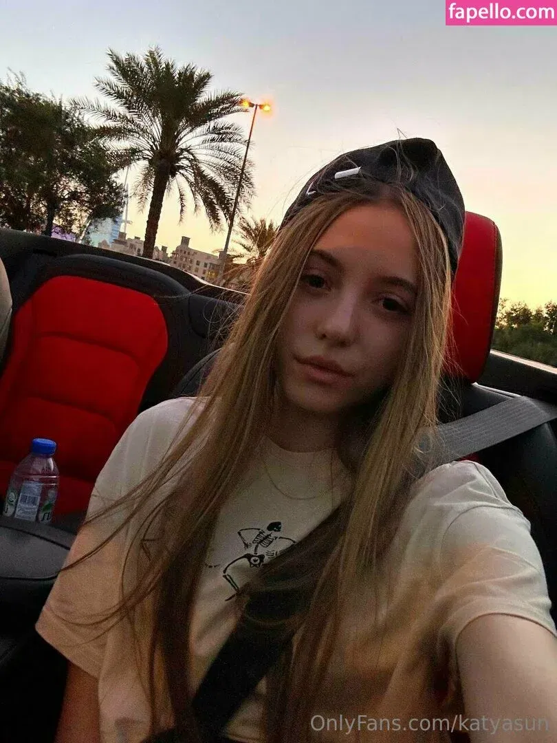 katyasun Onlyfans Photo Gallery 