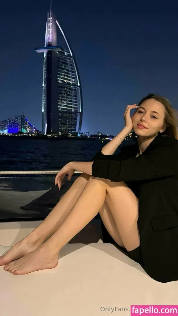 katyasun Onlyfans Photo Gallery 